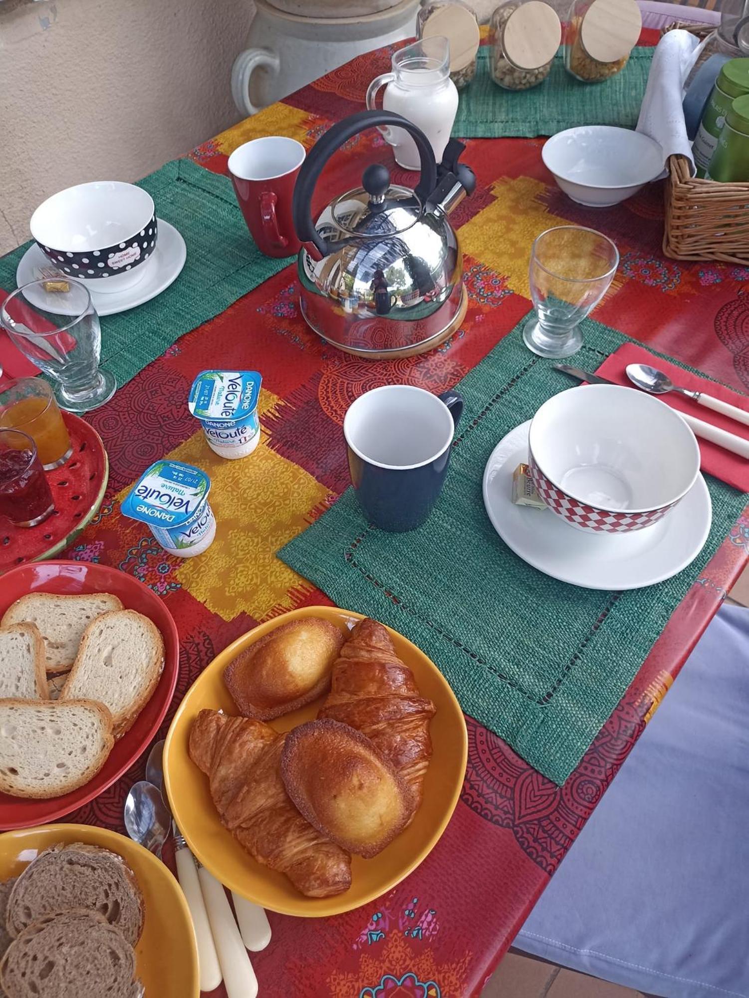 Sabran Le Fer En Ceze B&B 외부 사진