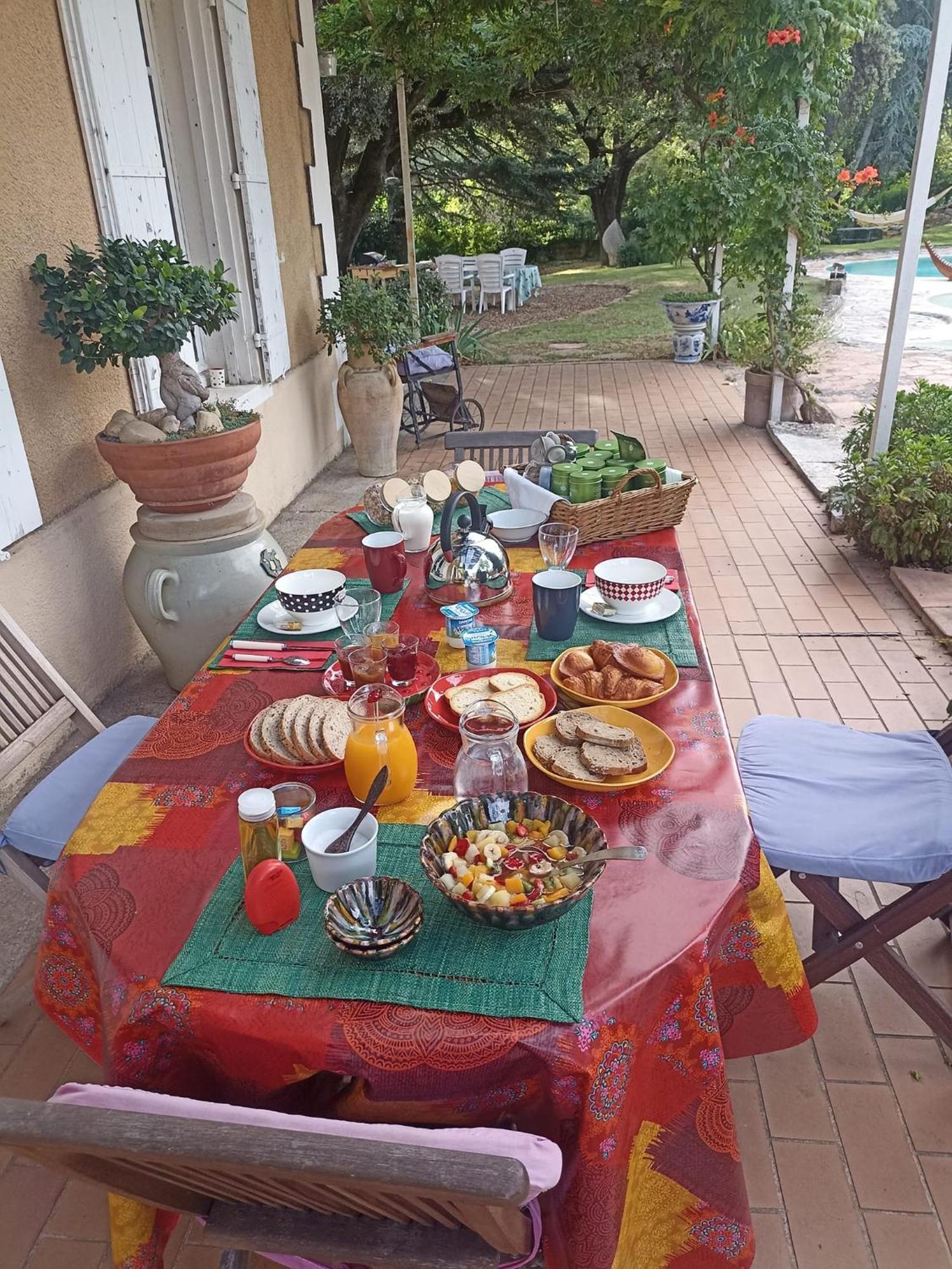 Sabran Le Fer En Ceze B&B 외부 사진
