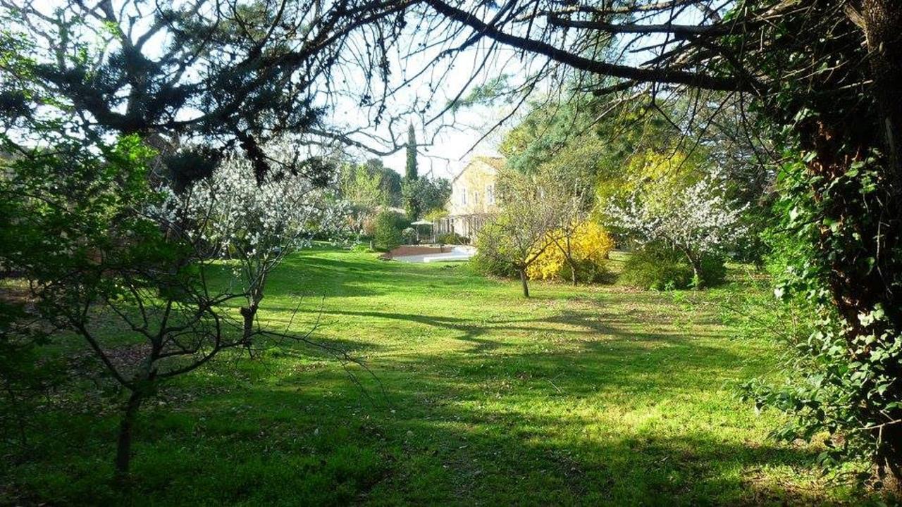 Sabran Le Fer En Ceze B&B 외부 사진